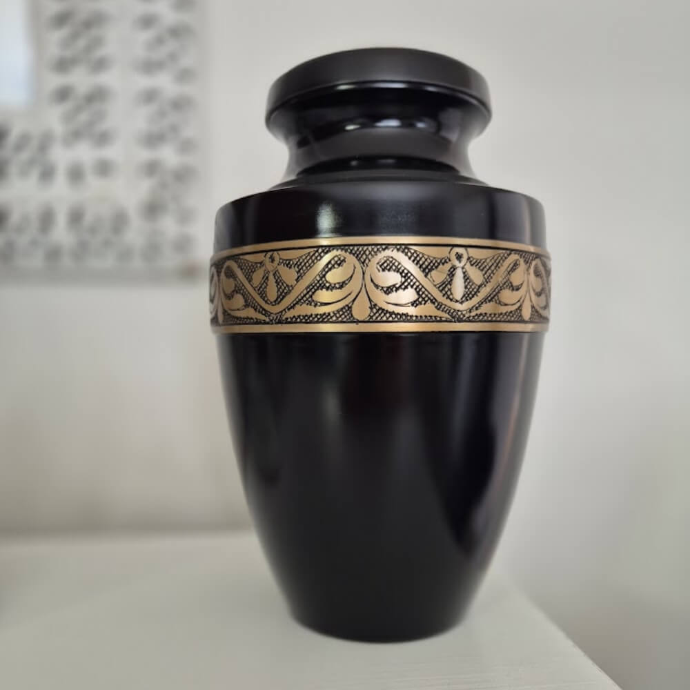 Obsidian Grace Urn