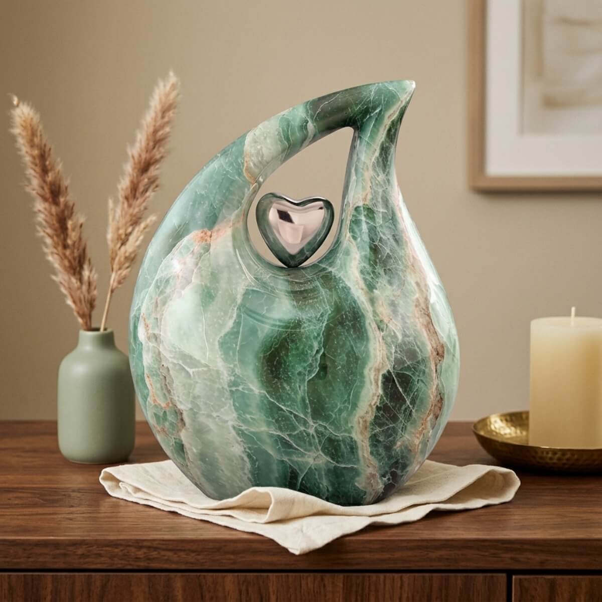 Emerald Heart Teardrop Urn