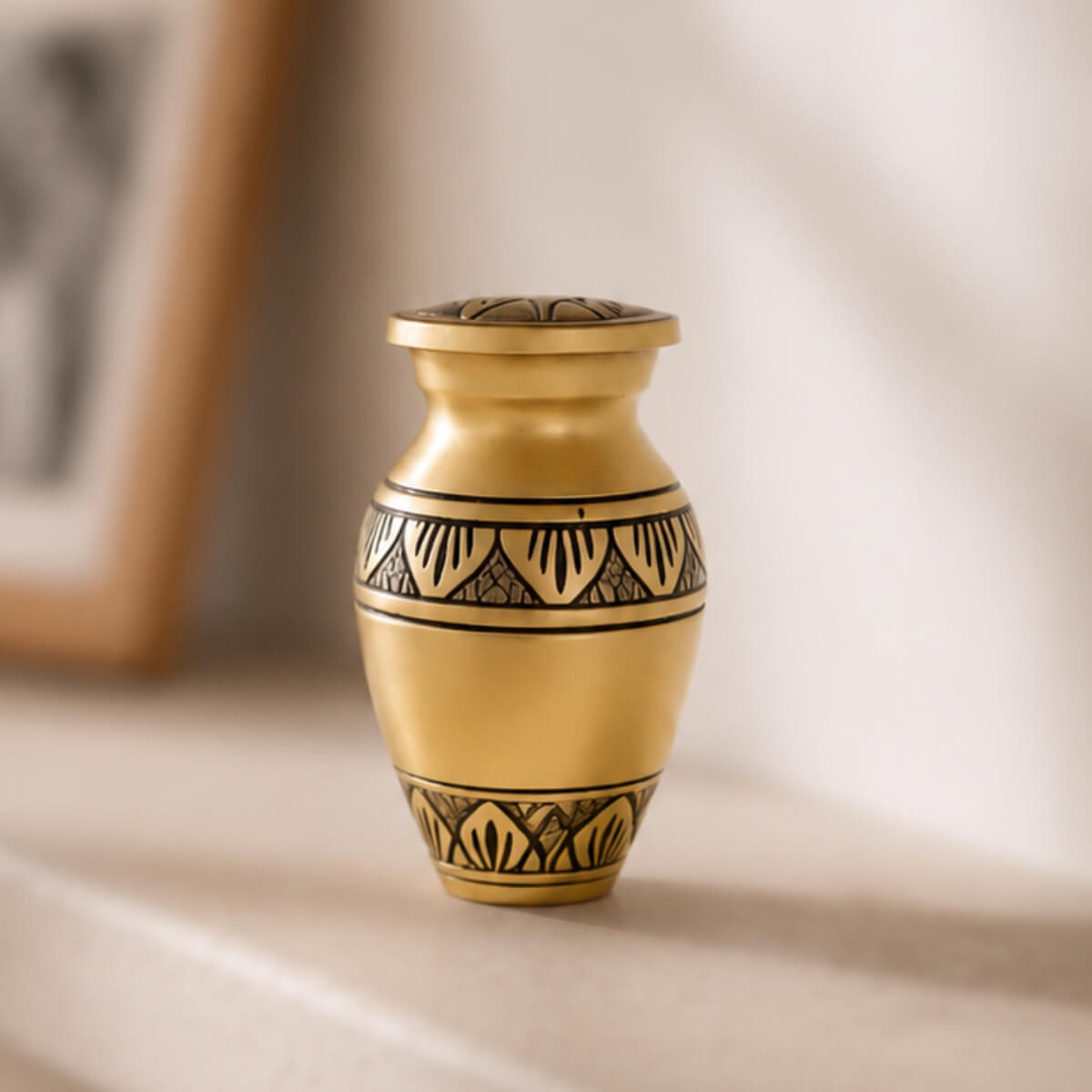Golden Lace Tribute Keepsake Urn